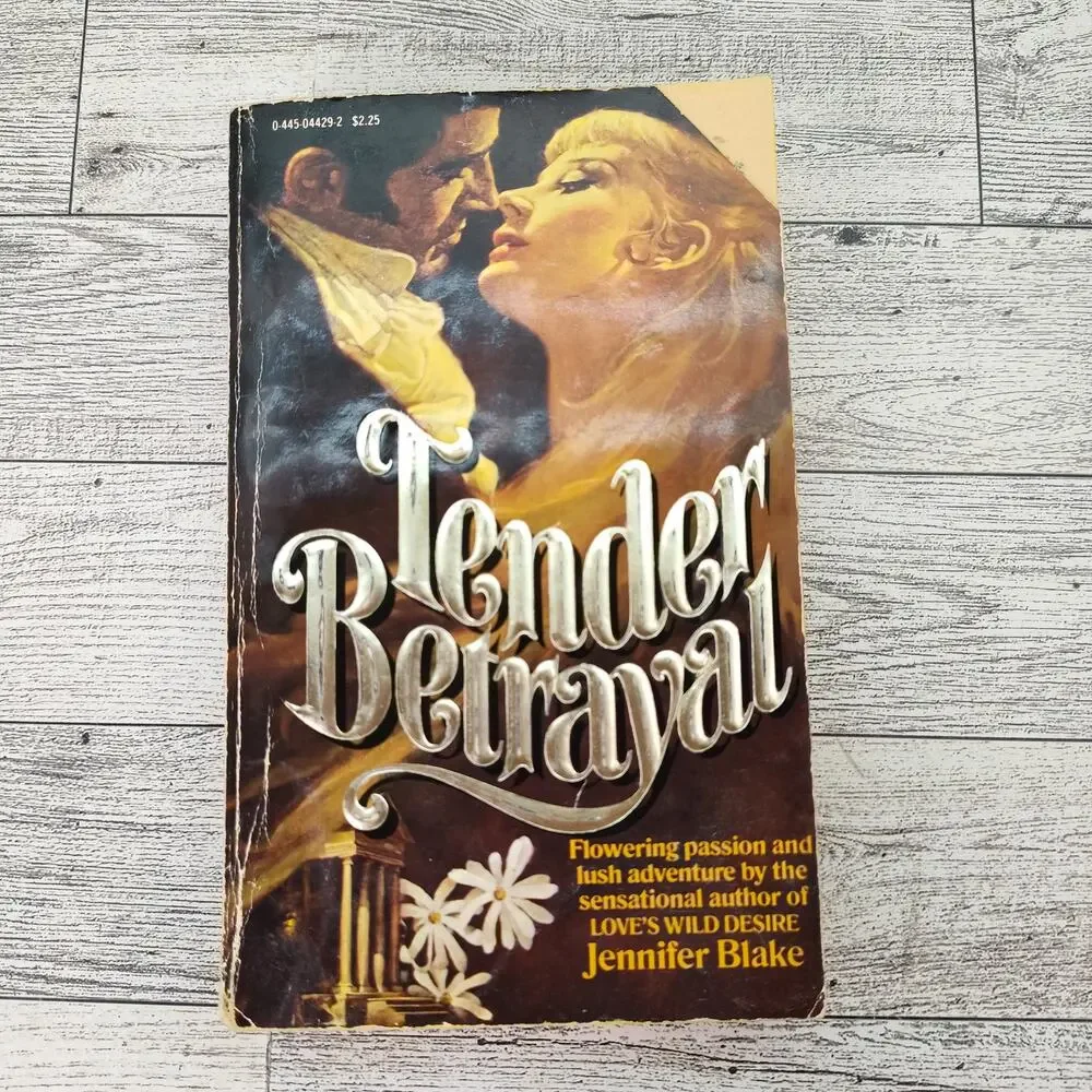 Tender Betrayal by Jennifer‎ Blake 1979 1st Print Popular Library PB Romance